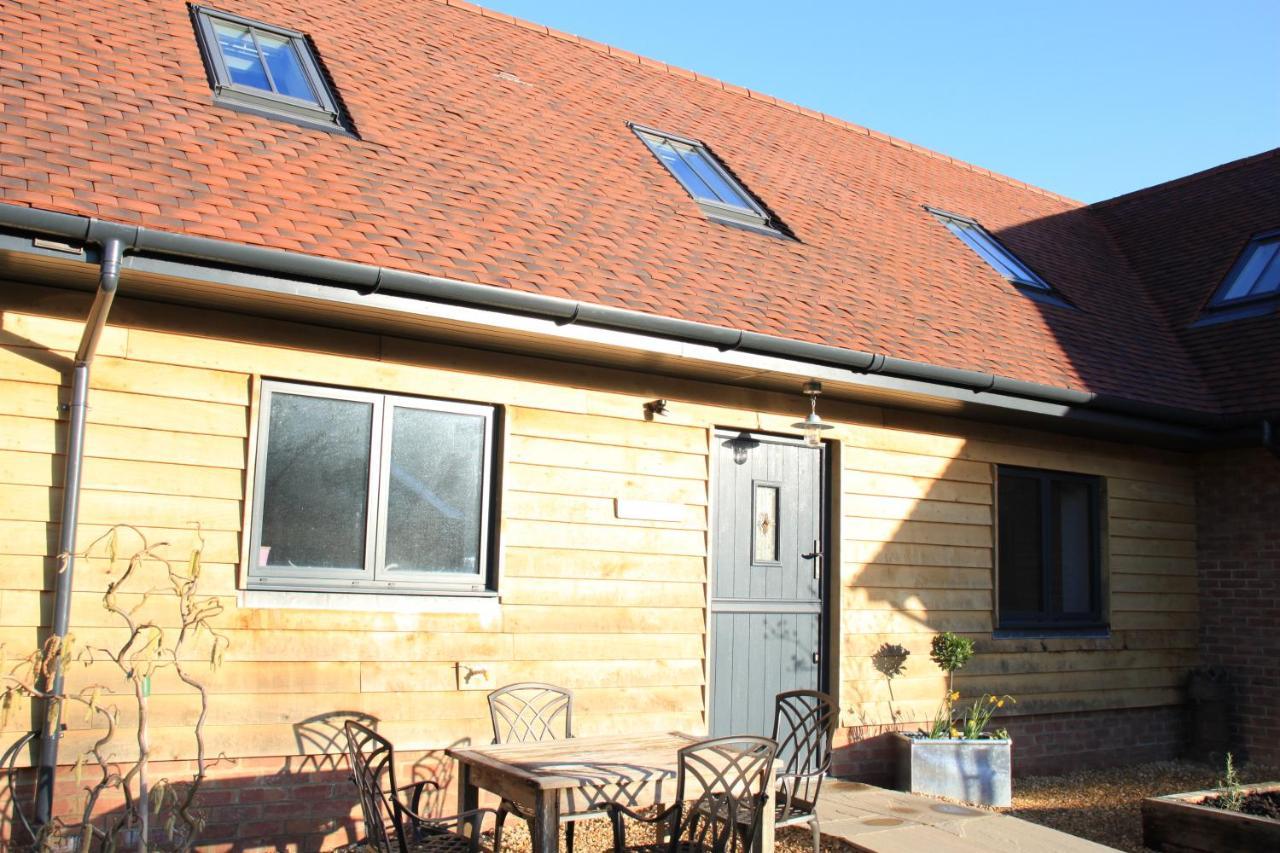 Villa Charming And Luxury Retreats On Our Farm à Billingshurst Extérieur photo